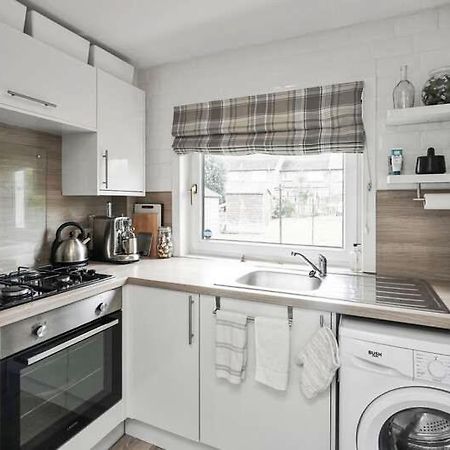 House With Garden And Parking 15 Min To City Center EDI Exterior photo