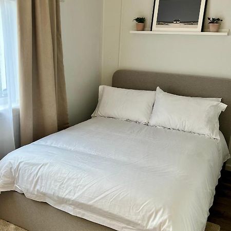 House With Garden And Parking 15 Min To City Center EDI Exterior photo