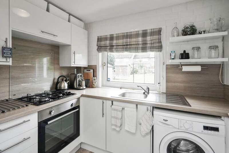 House With Garden And Parking 15 Min To City Center EDI Exterior photo